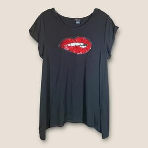 Robert Louis Short Sleeve Shirt Women's Size Small Black Red Lips